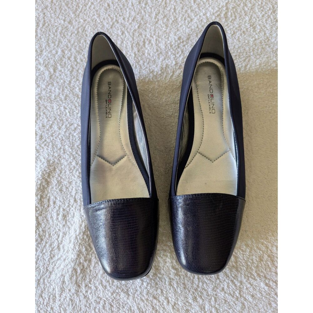 Bandolino B Flexible Womens 9M Navy Blue Textile Leather Cap Toe Wedge Pumps